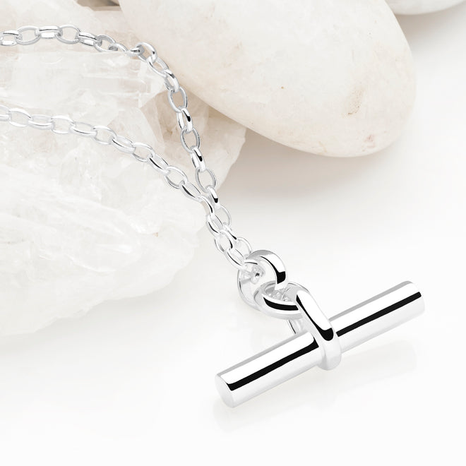 Classic T-Bar Necklace