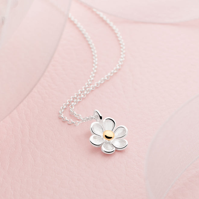 Daisy Bloom Necklace
