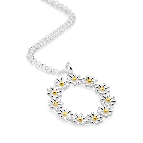 Ring Of Daisies Necklace