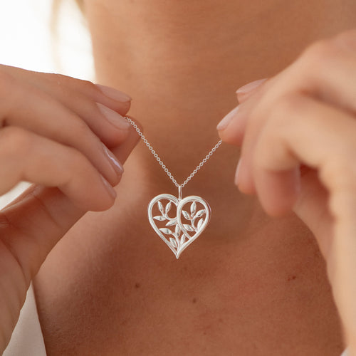 Jardin D'Amour Necklace