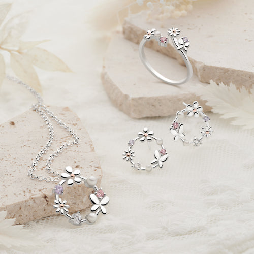 Meadow Wreath Necklace