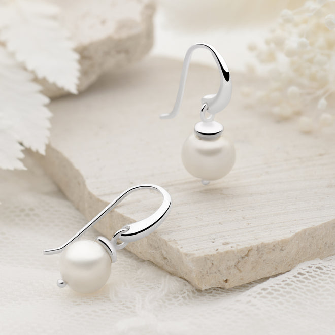 Sweet Pea Pearl Earrings