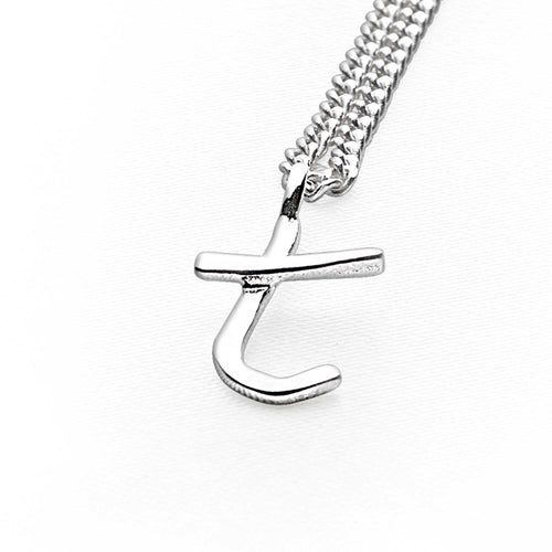Identité Initial Pendant