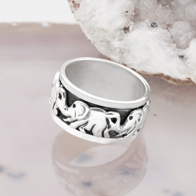 Elephant Spin Ring