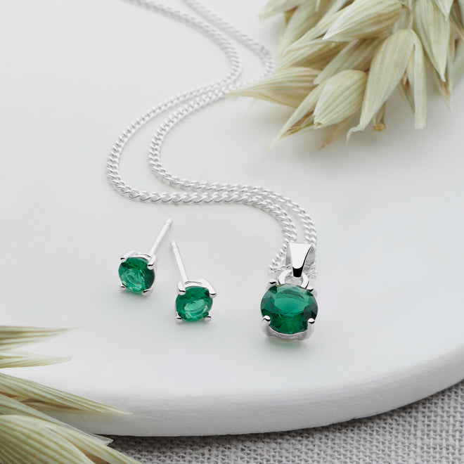 Emerald Green Solitaire Set (P3150+E5941)