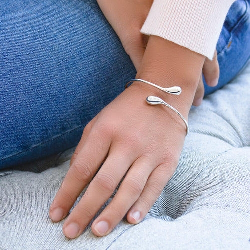 Raindrops Bangle