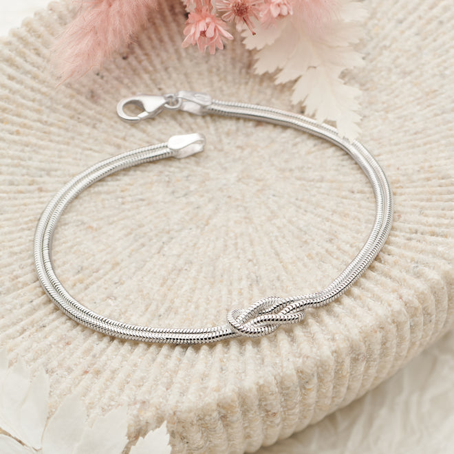 Lovers Knot Bracelet