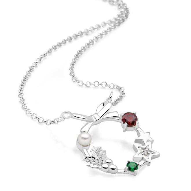 Noelle Wreath Necklace