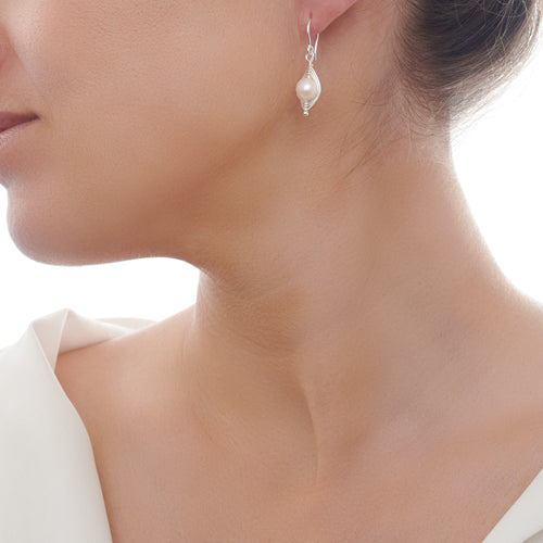 Pearly Dew Earrings