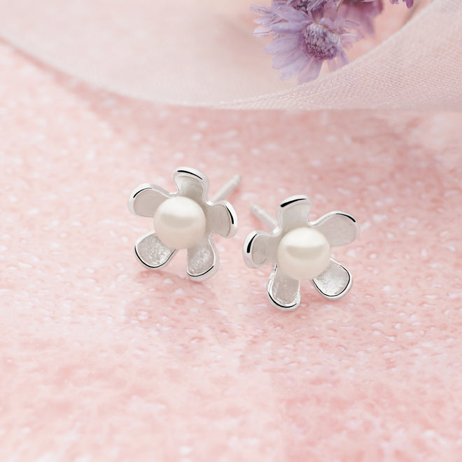 Flora Pearl Studs