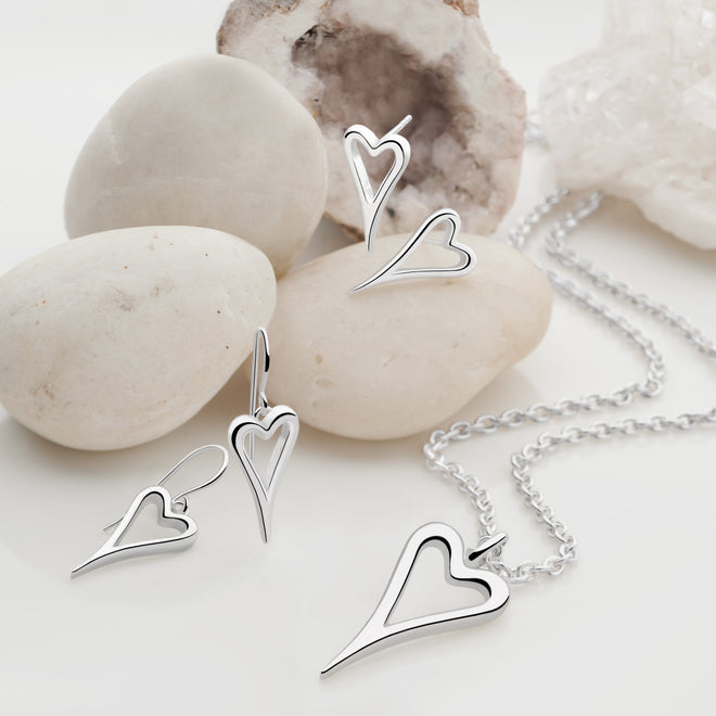 Aura Amore Studs