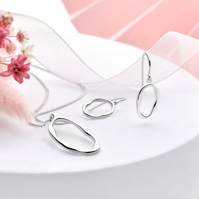 Muse Ovalla Earrings
