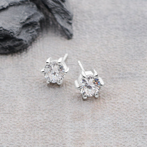 Le Stud Earrings 5mm