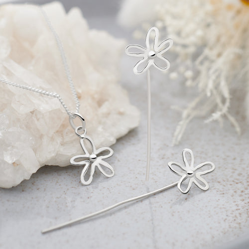 Beau Daisy Pendant