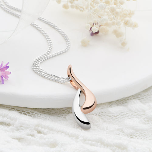 Rosen Kiss Pendant