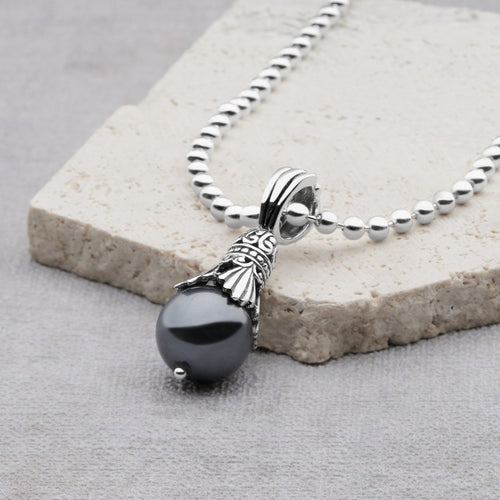 Pendulum Pearl Pendant (Black) 65cm Ball Chain