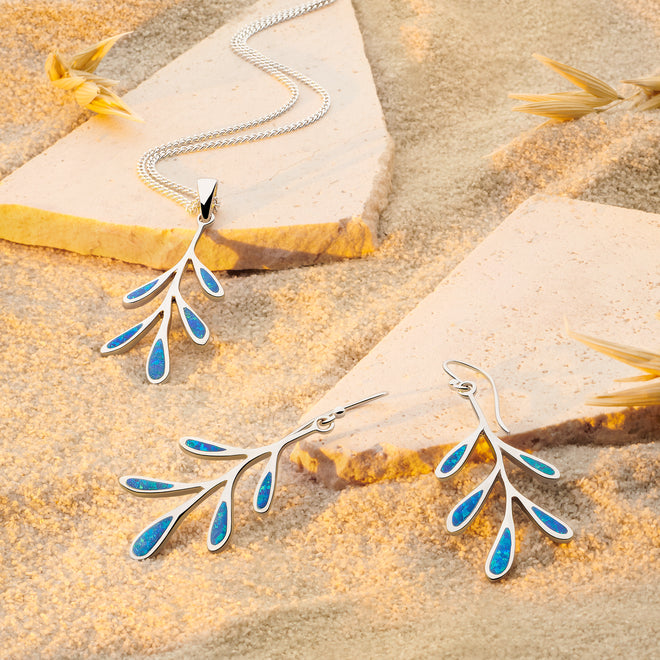 Oasis Palm Pendant