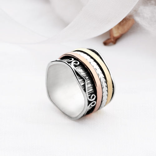 Sunset Waves Spin Ring