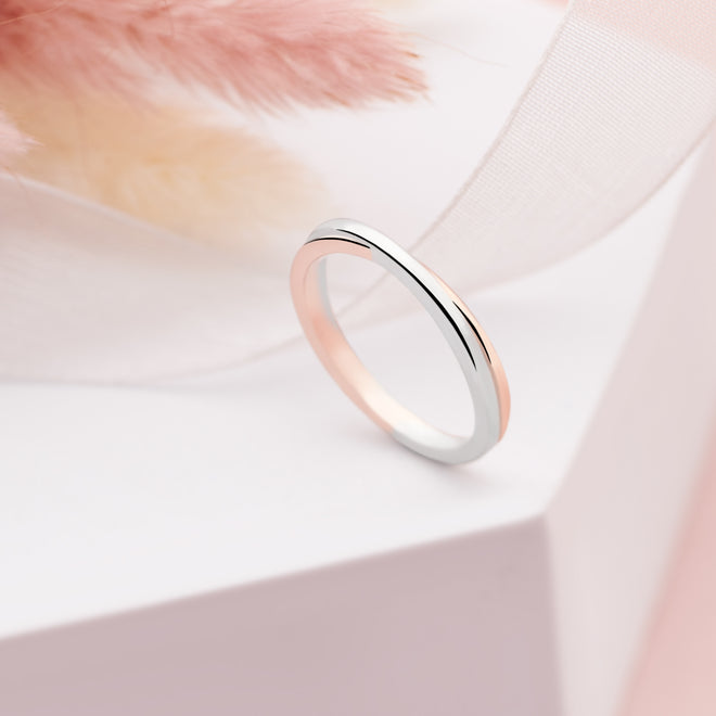 Midi Crossover Ring