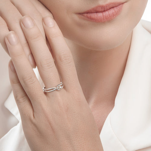 Loopla Pearl Ring