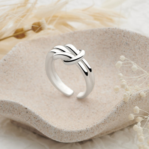 Eternal Knot Ring
