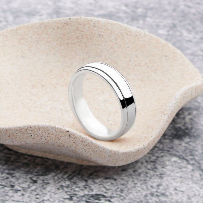Tailored Spin Ring