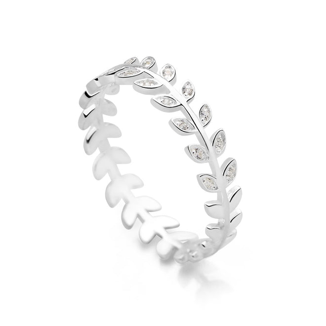 Sparkling Laurel Ring